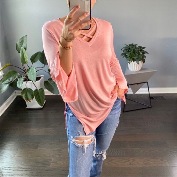 Sexy Criss Cross Top in Blush Size Medium - Picture 1 of 3
